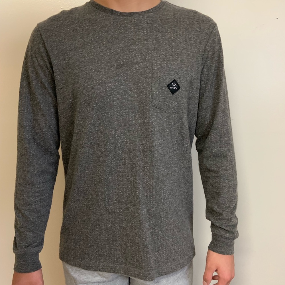 RVCA long sleeve in amazing condition